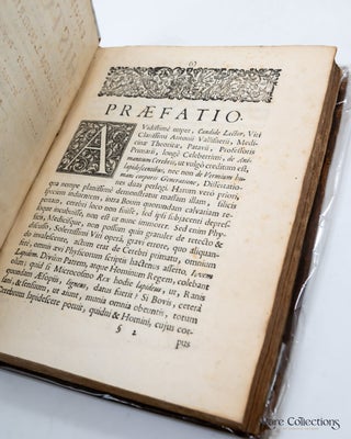 Historia Naturalis et Medica LAtorum Lumbricorum intra Hominem & alia Animalia, Nasecntium, ex Variis Auctoribus & et Propriis Observationibus Accessit, horum occasione, de ceteris quoque hominum vermibus, tum de omnium origine, tandemque de remediis quibus pelli possint, Disquisitio. Cum variis figuris.